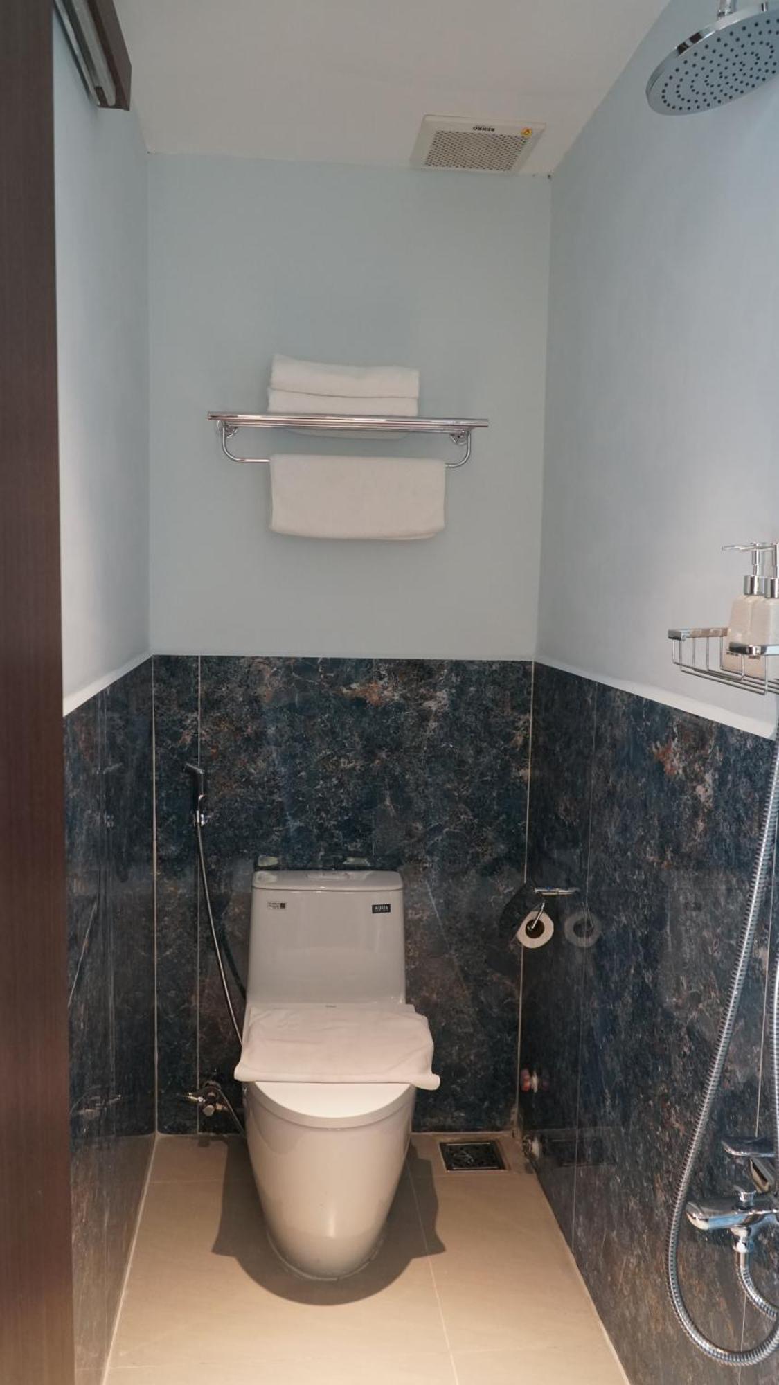 הו צ'י מין סיטי Bros Hotel מראה חיצוני תמונה