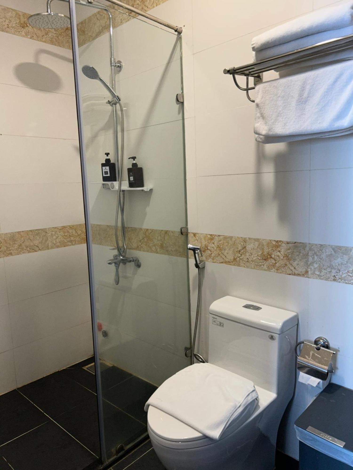 הו צ'י מין סיטי Bros Hotel מראה חיצוני תמונה